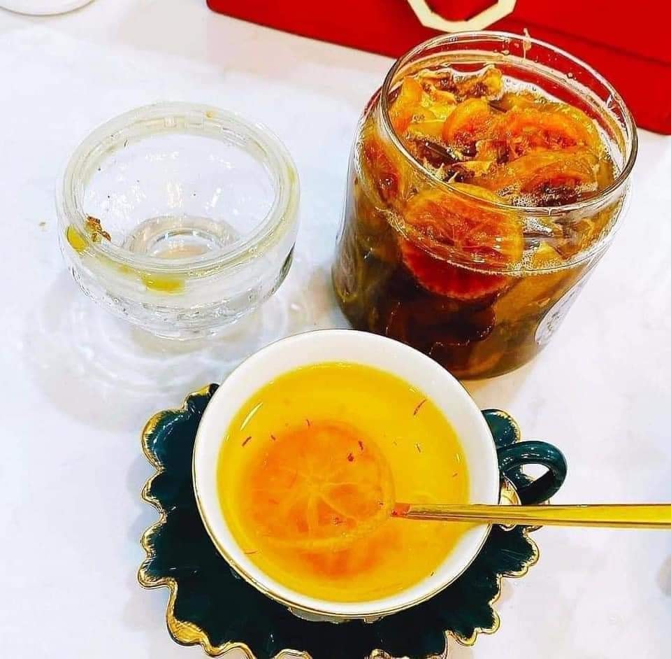 Cách sử dụng saffron pha với mật ong, chanh đào